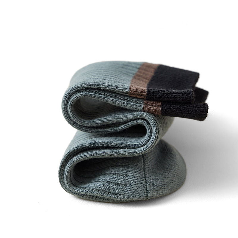 Cascade Breathable Cotton Crew Socks