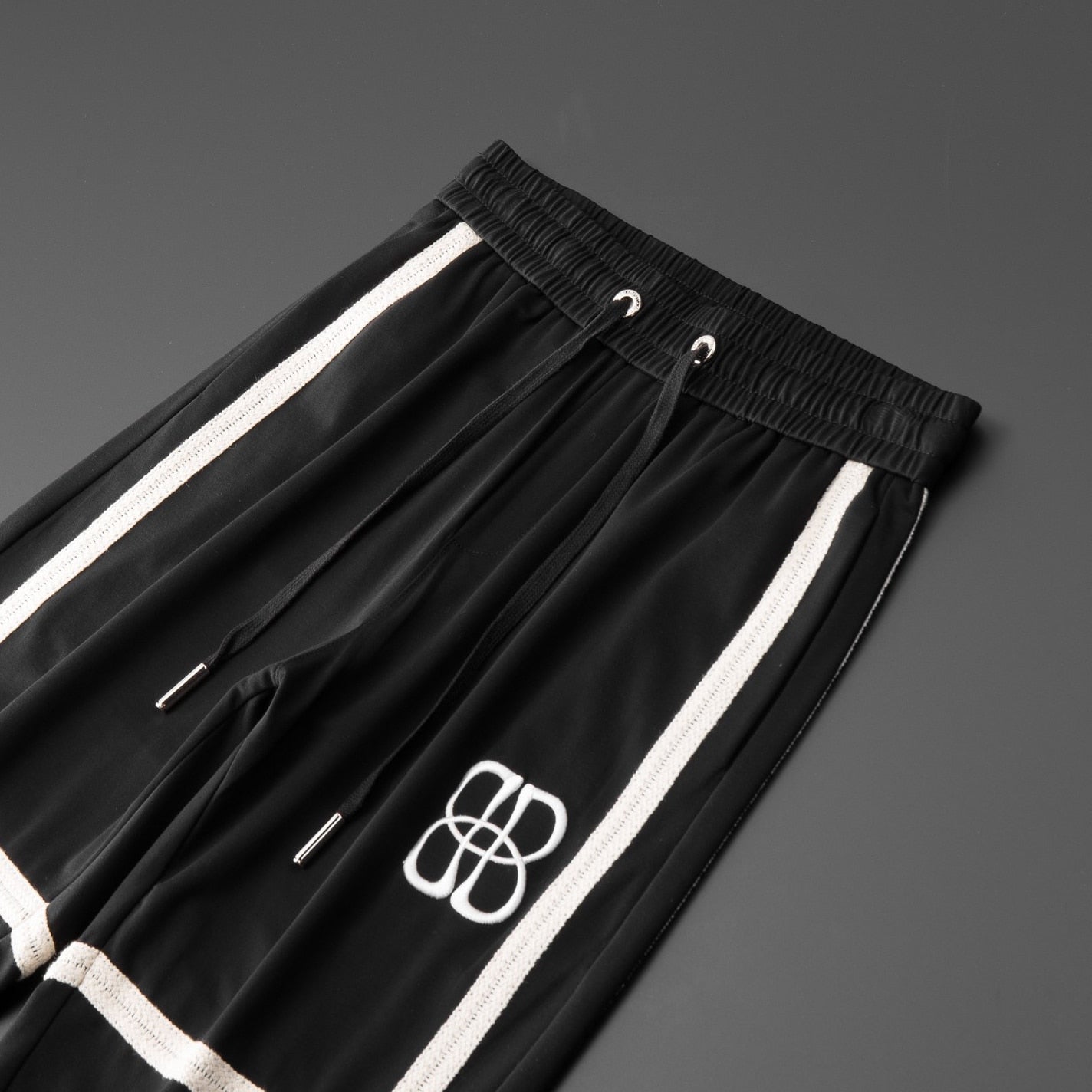 Halden Relaxed Cotton Drawstring Shorts