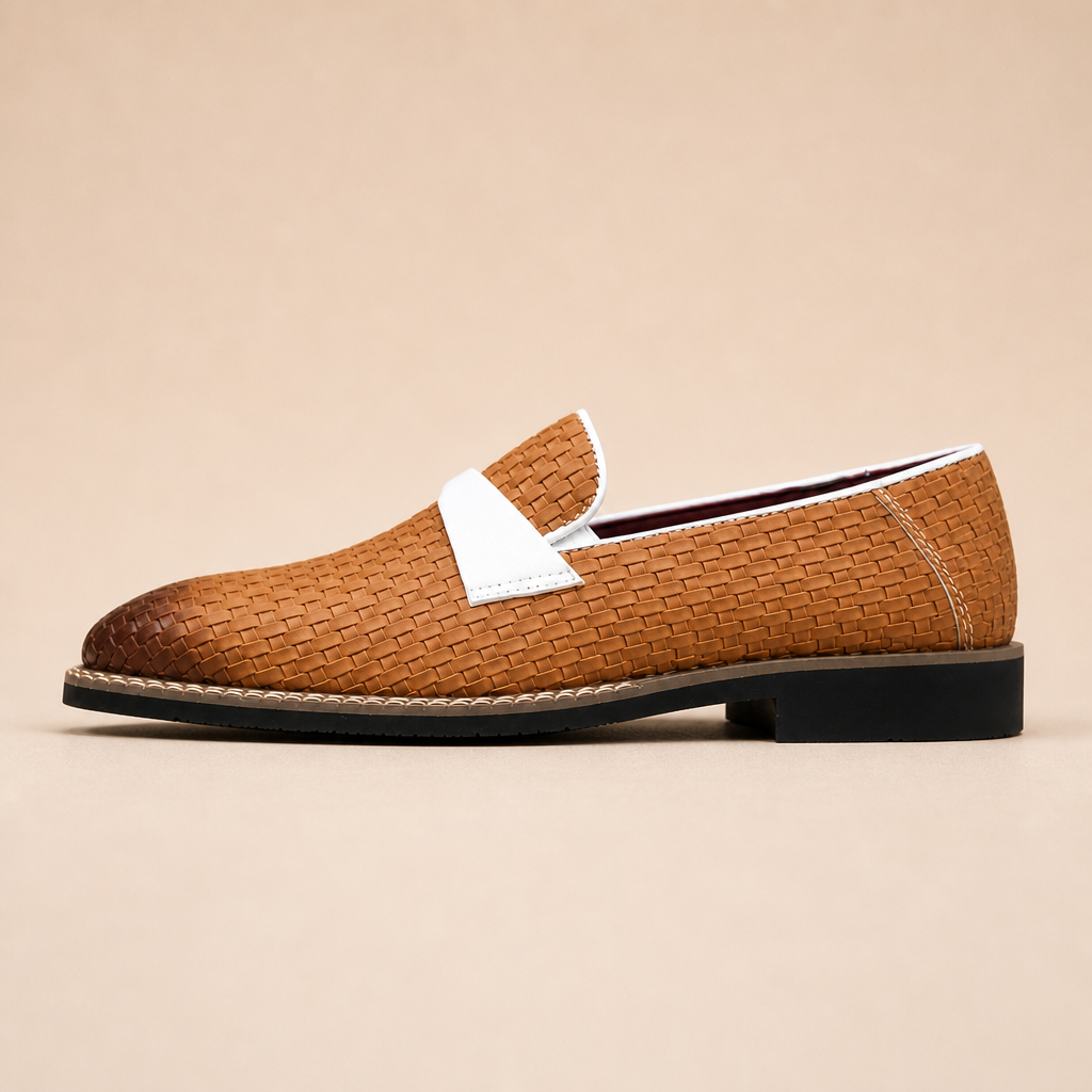 Men's casual leather loafers with low heel