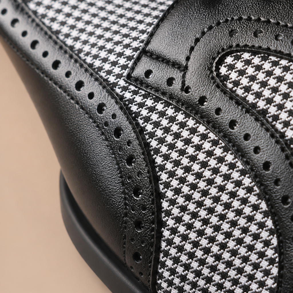 Square toe design of leather loafers